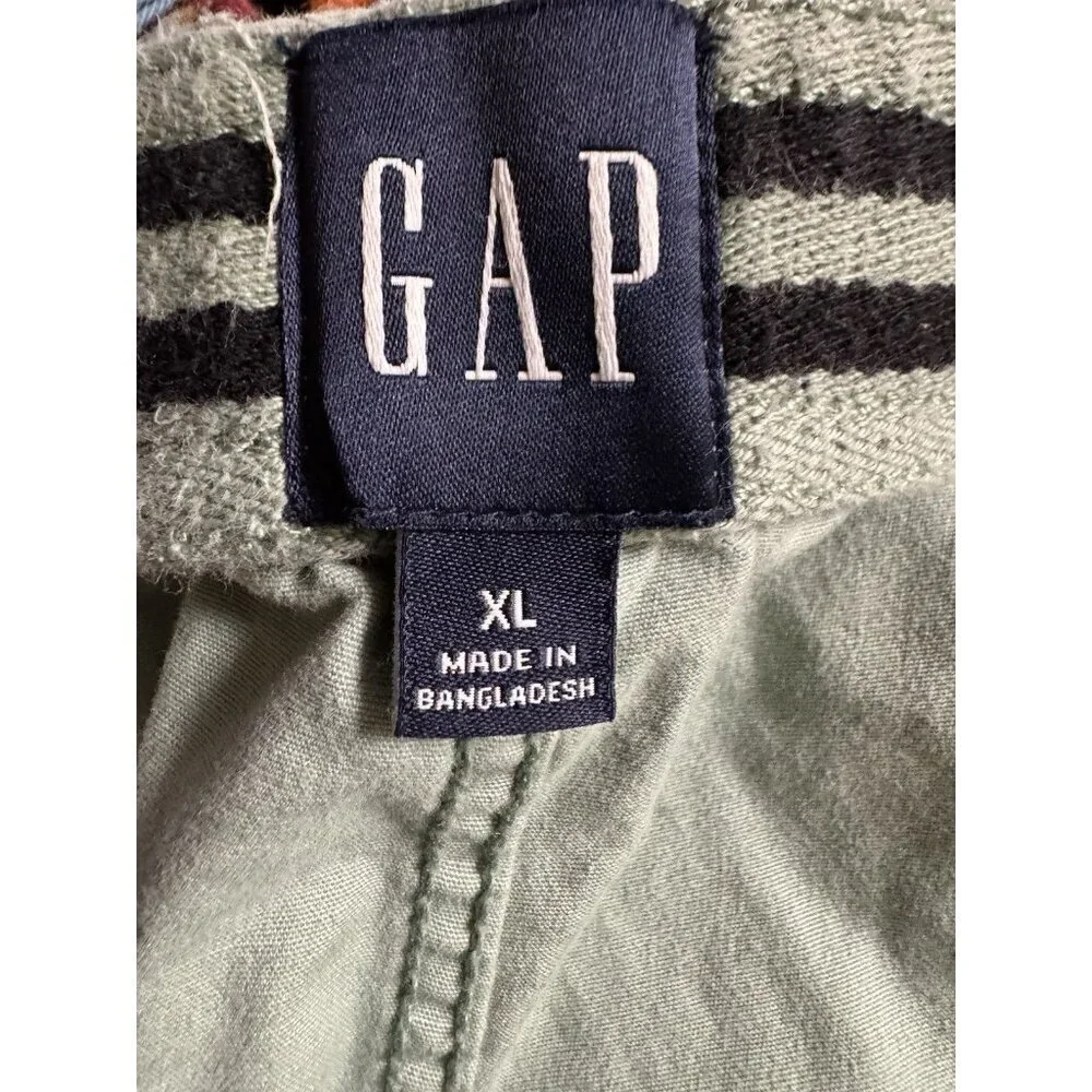 GAP comfortable green